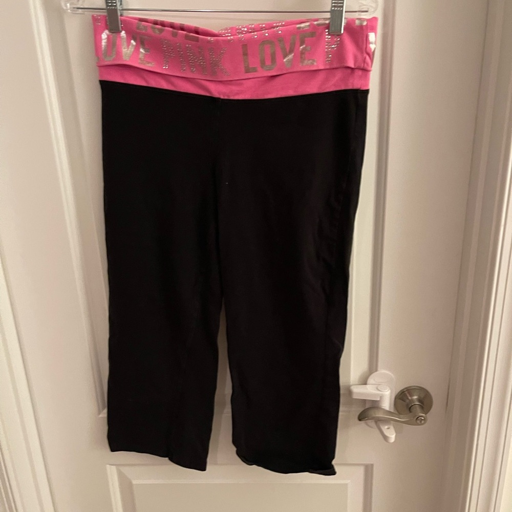NWOT  Victoria  Secret leggings size medium